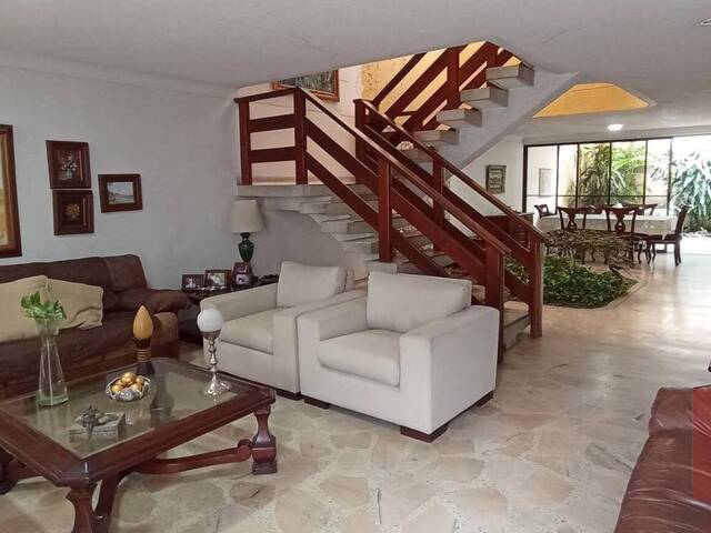 #013 - Casa para Venta en Cali - VAC - 2